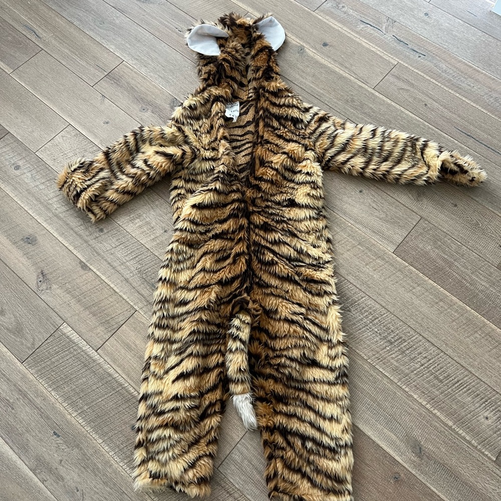 Tiger Costume Boys or Girl 6-8